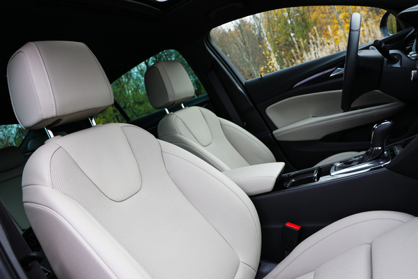 Opel Insignia – Yllätyshaastaja