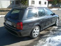 Sporttivertailu: Audi S4 2.7 Biturbo Quattro Avant ja MB 500E