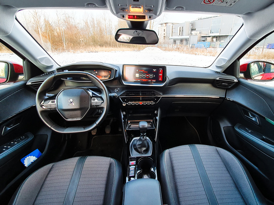 Peugeot 208 – Leijonanpennun uusi turkki