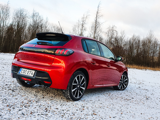Peugeot 208 – Leijonanpennun uusi turkki
