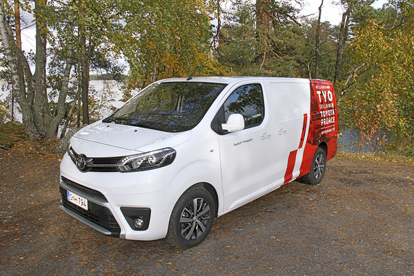 Toyota Proace 2.0 D 120 hv automaatti