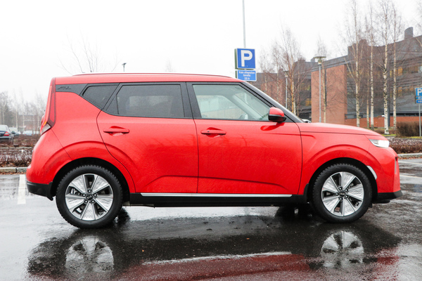 Kia e-Soul – Sielukkaasti sähköllä