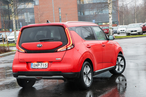 Kia e-Soul – Sielukkaasti sähköllä